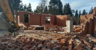 Демонтаж 1 этажного дома Арсеньев, цена от 1634 руб.
